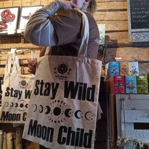 Stay wild moon child - kassi, valkoinen